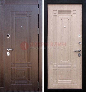 Коричневая входная дверь с МДФ ДМ-173 для кирпичного дома в Голицино