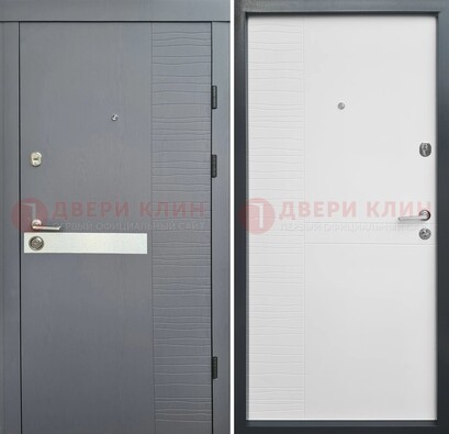 Черная металлическая дверь с белой резной МДФ панелью ДМ-215 в Голицино