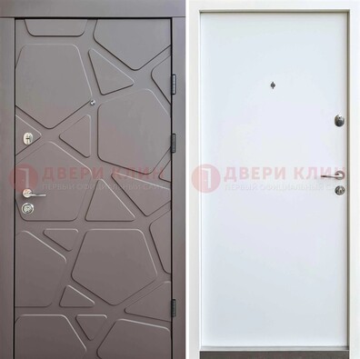 Черная входная дверь с филенчатой МДФ ДМ-216 в Голицино