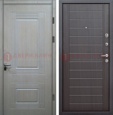 Светлая металлическая дверь с МДФ в квартиру ДМ-355 в Гатчине