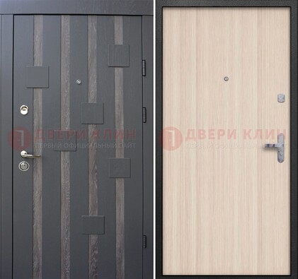 Черная железная дверь с МДФ в квартиру ДМ-448 в Голицино