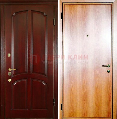 Темная железная дверь с массивом дуба ДМД-13 в Кирове