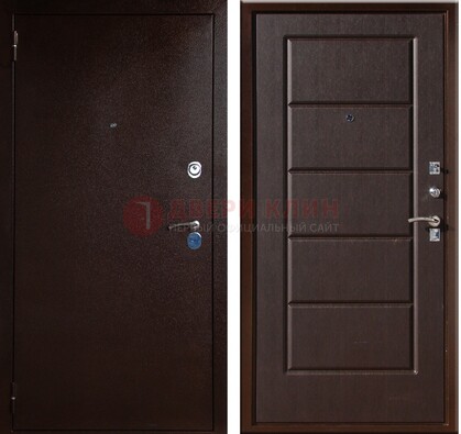Темная входная дверь с порошковым окрасом ДП-113 в Голицино