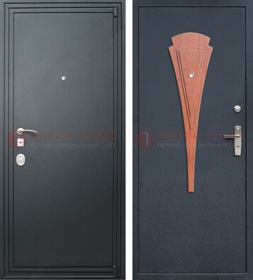 Черная железная дверь с порошковым покрытием и накладкой МДФ внутри ДП-245 в Голицино