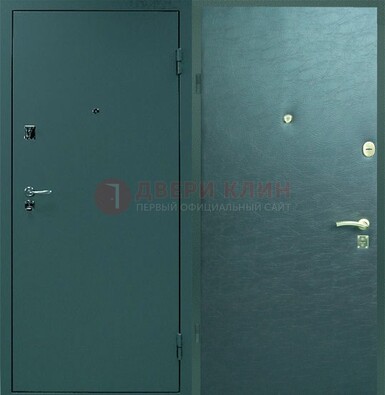 Зеленая стальная дверь с порошковым покрытием ДП-93 в Голицино