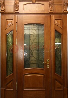 Парадная дверь со стеклянными вставками и ковкой ДПР-36 для дома в Голицино