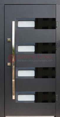 Черная стальная дверь МДФ хайтек со стеклом ДС-16 в Голицино