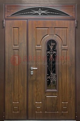 Большая металлическая дверь со стеклом и ковкой ДСК-145 в Голицино