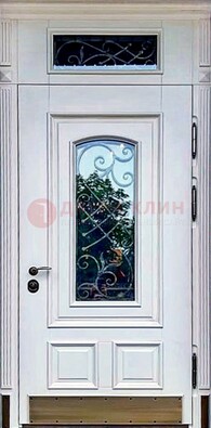 Металлическая дверь со стеклом и ковкой в белом цвете ДСК-148 в Голицино