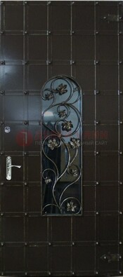 Высокая железная дверь со стеклом и ковкой ДСК-15 в Голицино