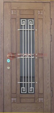 Стандартная железная дверь со стеклом темным и ковкой ДСК-5 в Голицино