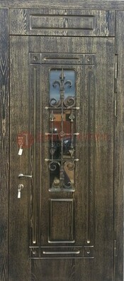 Зеленая входная дверь со стеклом и ковкой ДСК-67 в Голицино