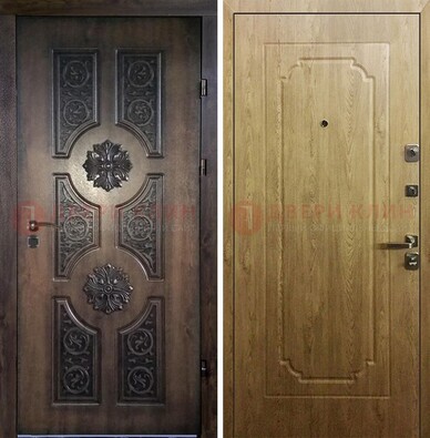 Железная коричневая дверь с виноритом и Золотой дуб внутри ДВТ-101 в Великом Новгороде