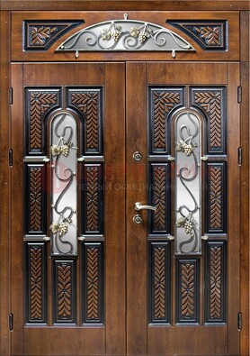 Входная двухстворчатая дверь с виноритом и ковкой ДВТ-183 в Голицино