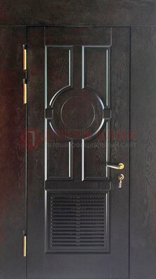 Входная темная дверь винорит с решеткой ДВТ-250 в Голицино