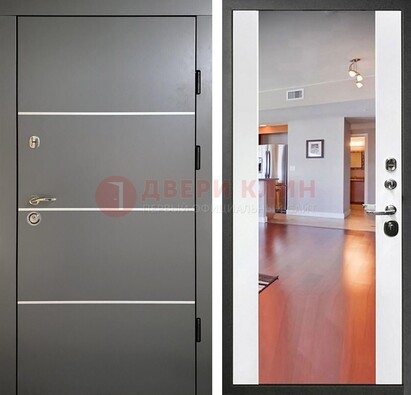 Темная коричневая входная дверь с зеркалом МДФ белая внутри ДЗ-131 в Голицино