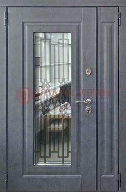Серая стальная дверь Винорит со стеклом и ковкой ПЛ-29 в Голицино